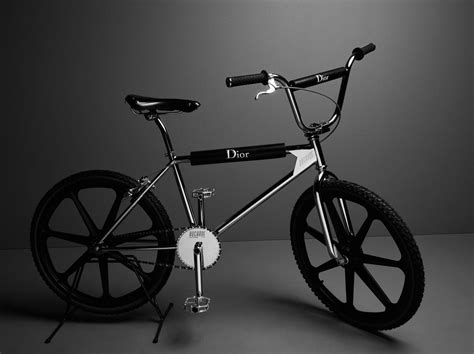 DIOR’DAN BMX BİSİKLET – playtuşu .